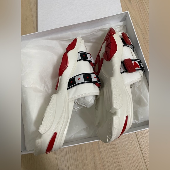 Dior D-Wander Slide white and red slide sandals. New in box. Size 40 - Picture 5 of 6